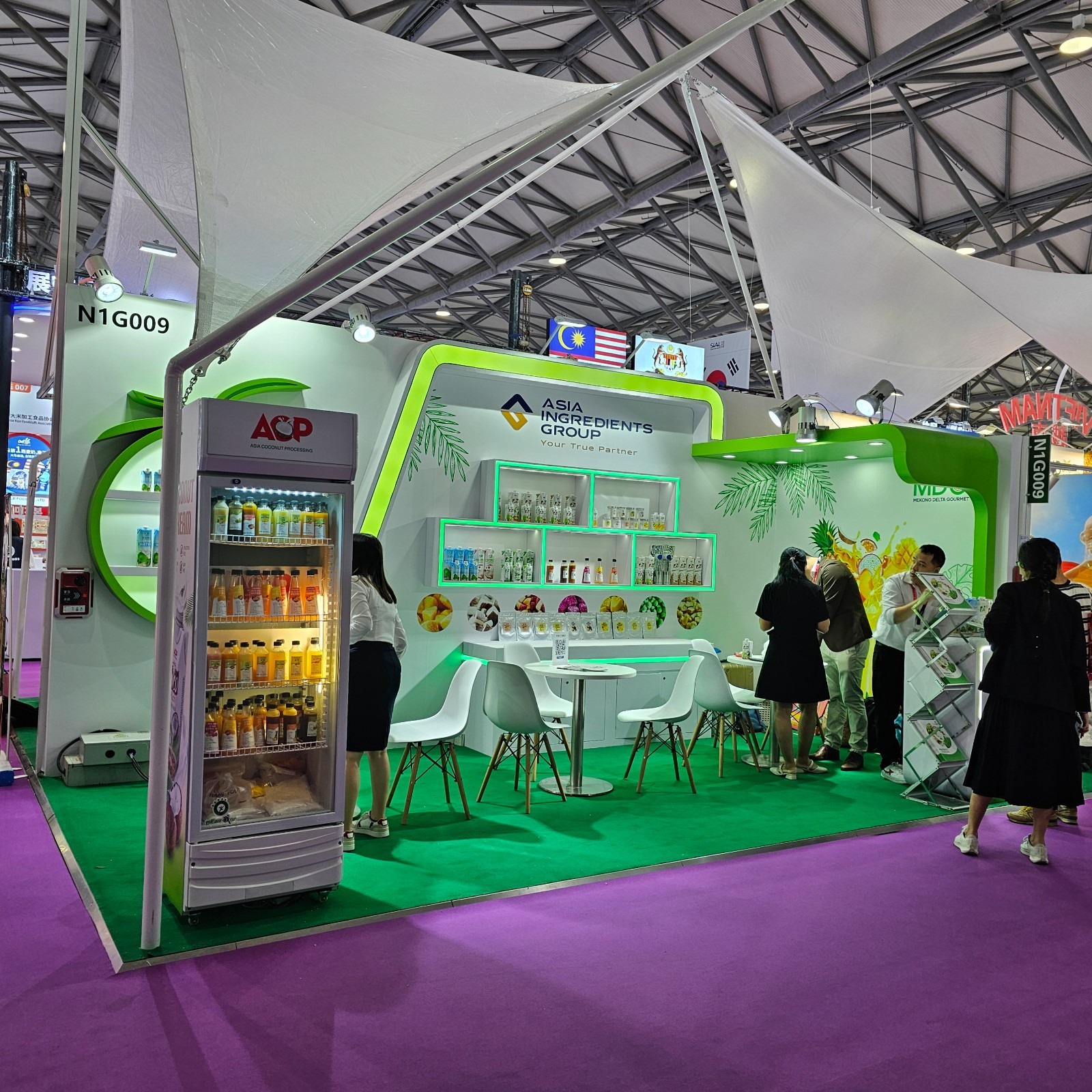 SIAL 上海中食展开幕